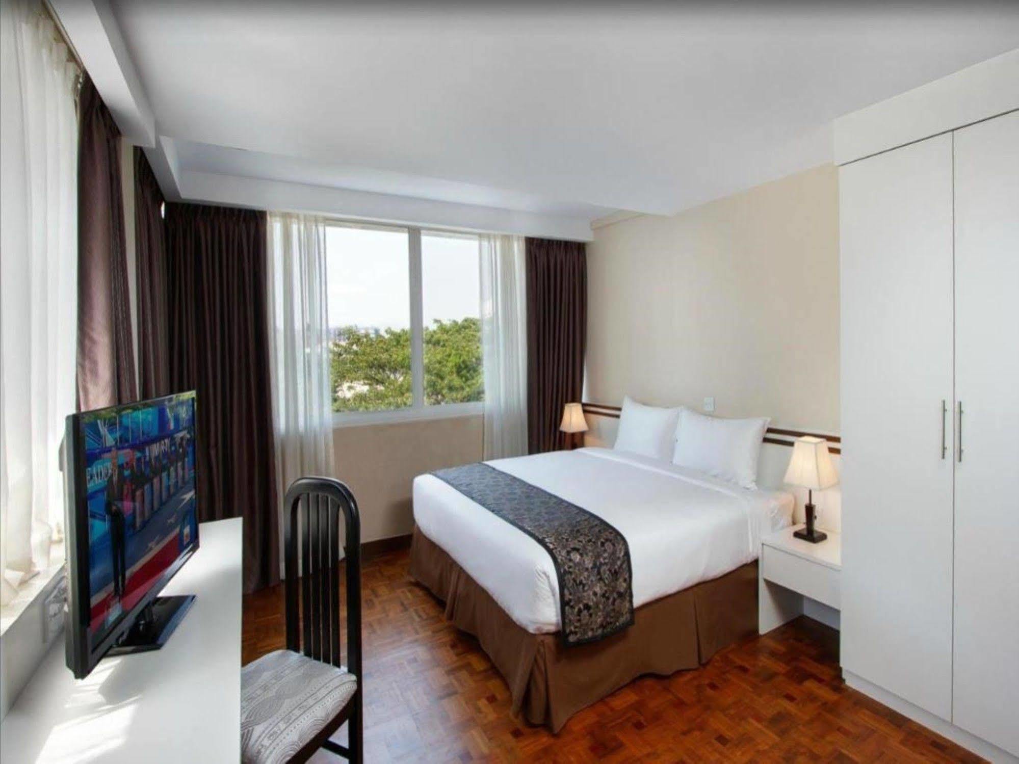 Hotel Esta ヤンゴン エクステリア 写真