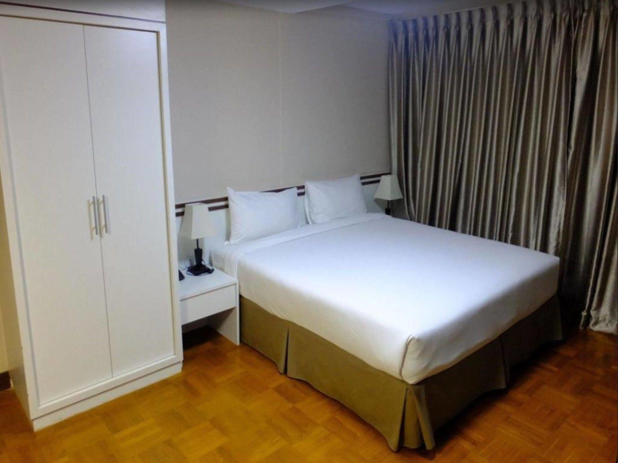 Hotel Esta ヤンゴン エクステリア 写真