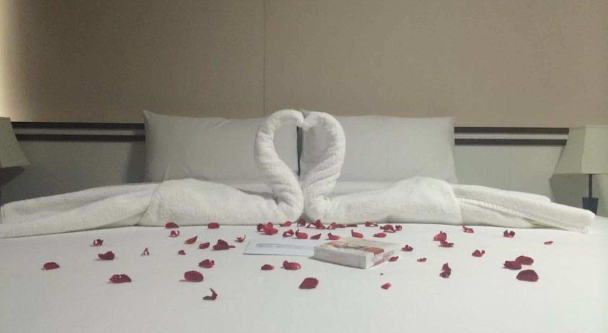 Hotel Esta ヤンゴン エクステリア 写真